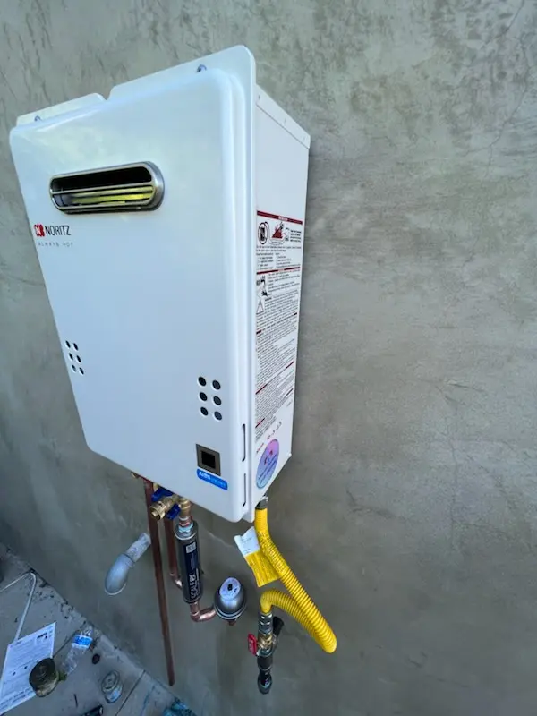 Tankless water heater installation for Horseshoe Springs homes